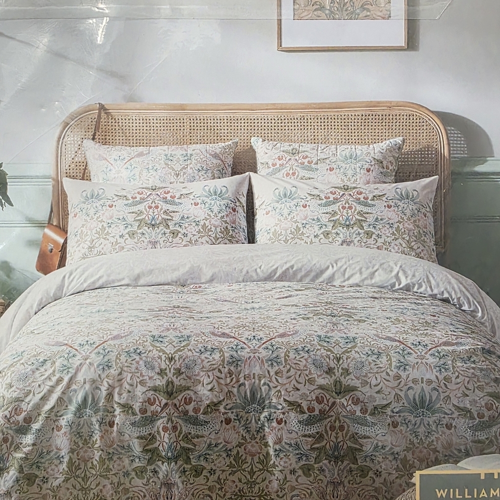 New William Morris & Co Strawberry Thief KING Duvet & Shams Set - Picture 9 of 9